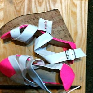 Madden Girl wedges